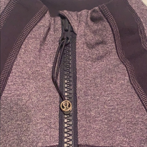 Lululemon jacket in black swan color size 6 EUC - Picture 5 of 7